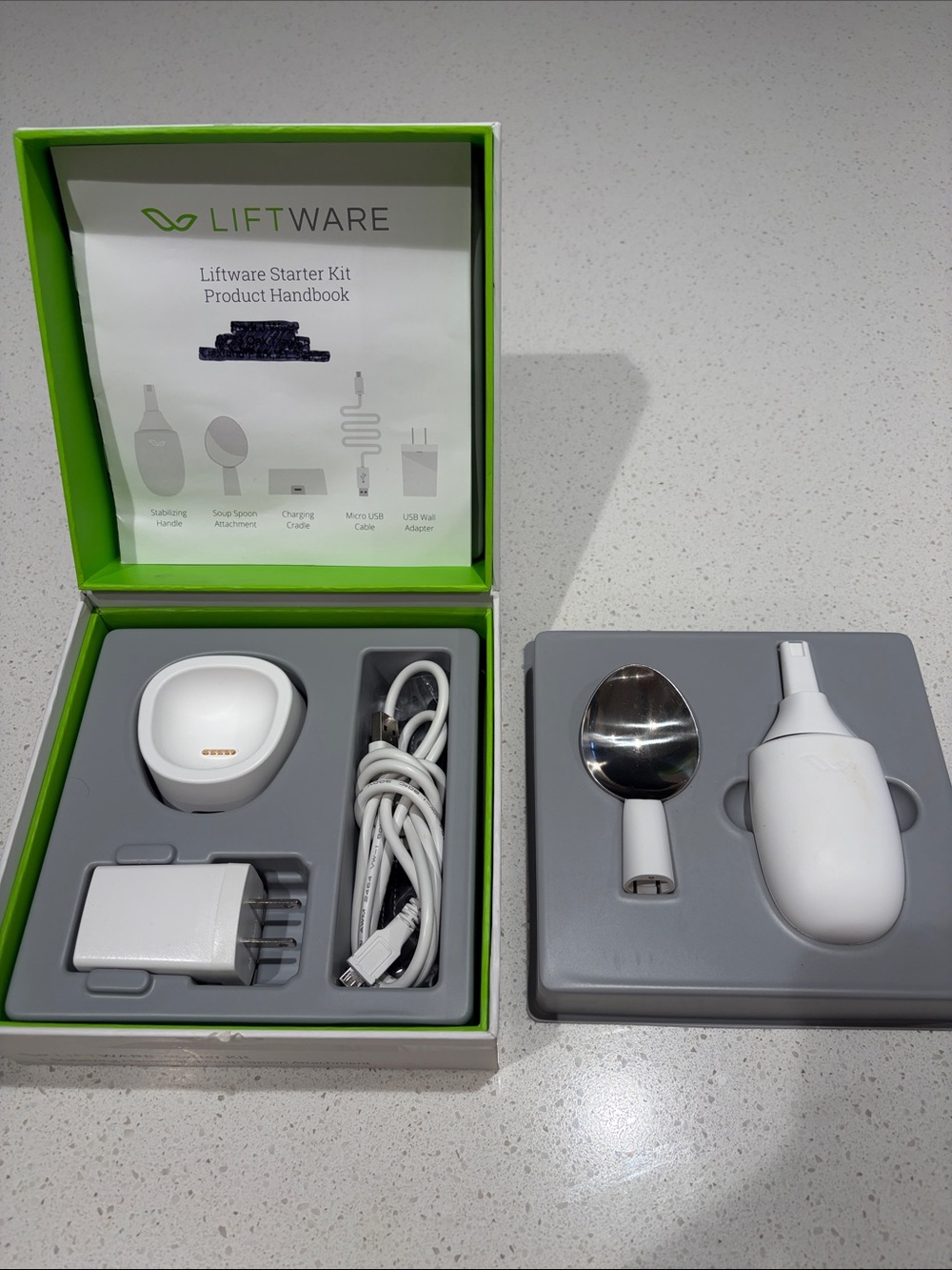 LIFEWARE - Starter Kit - Stabilizing Spoon and Charger
